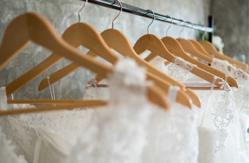 Bridal look — how to match your wedding makeup with the dress