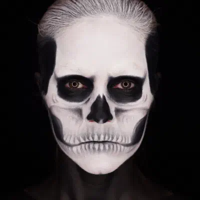 Арт грим — драматичен skull face paint за Хелоуин