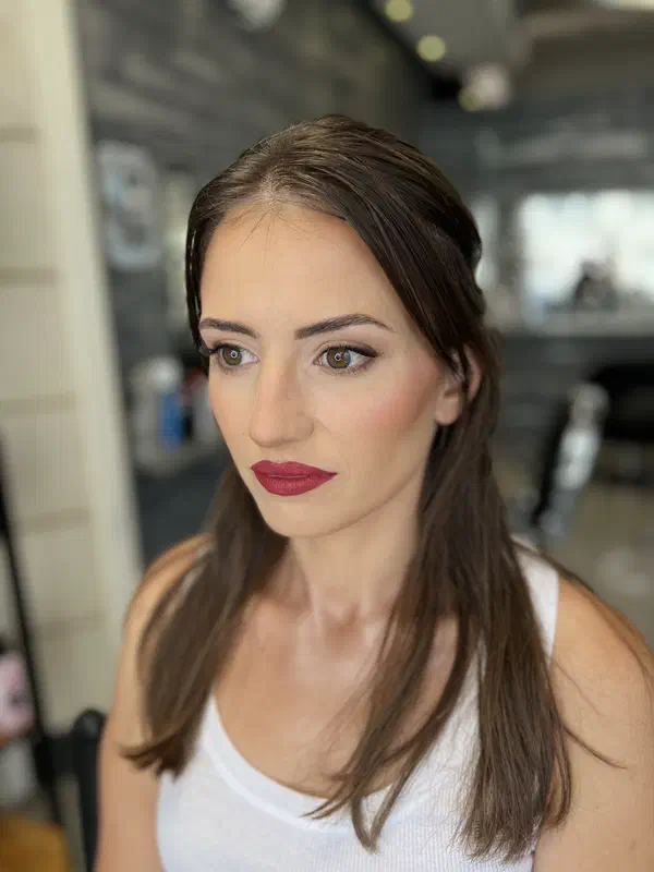 Wedding makeup — long-lasting makeup with deep berry lipstick
